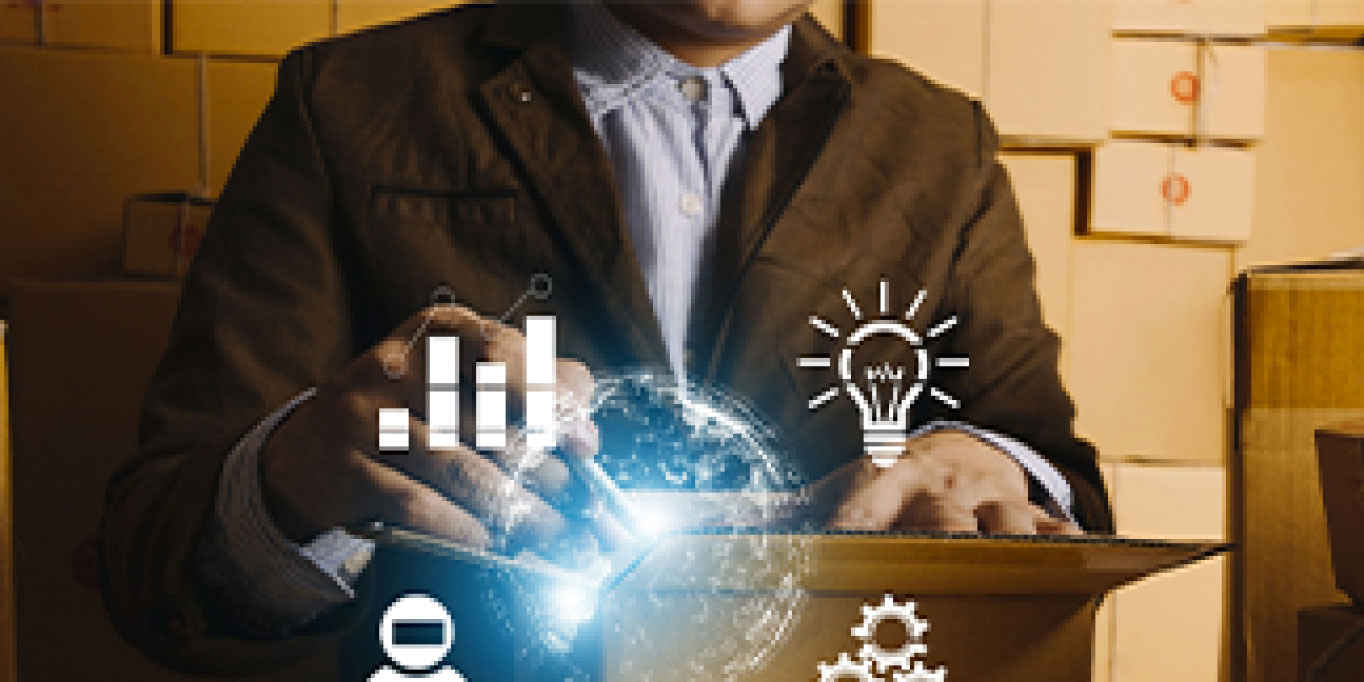 Streamlining-Shipping-Processes-and-Boosting-Efficiency-with-Lightning-Experience