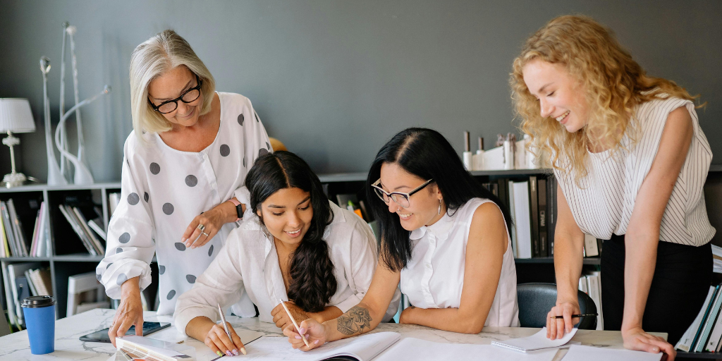 AI-Powered Legacy Data Migration and Schema Mapping for Rapid Customer Onboarding